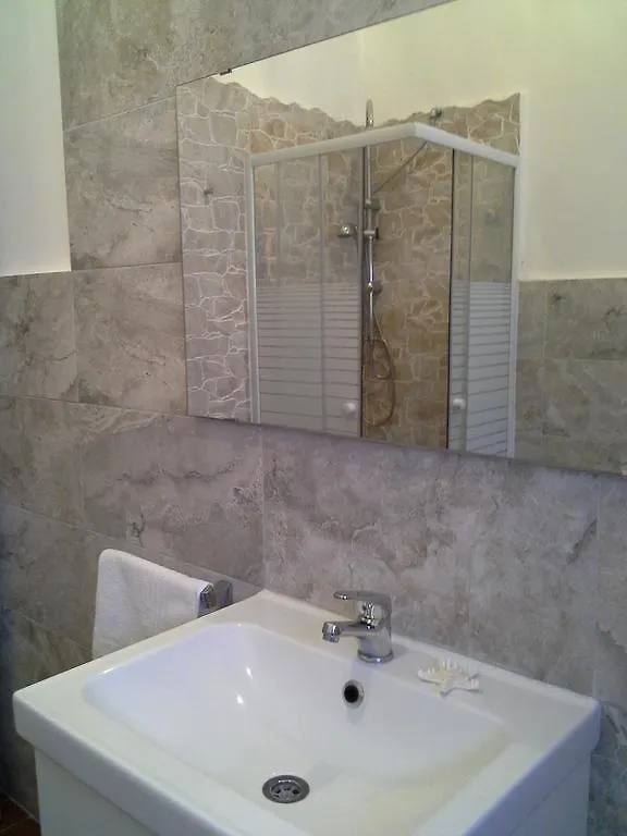 Bed and Breakfast La Casa Delle Betulle Cardano Al Campo Bed & Breakfast